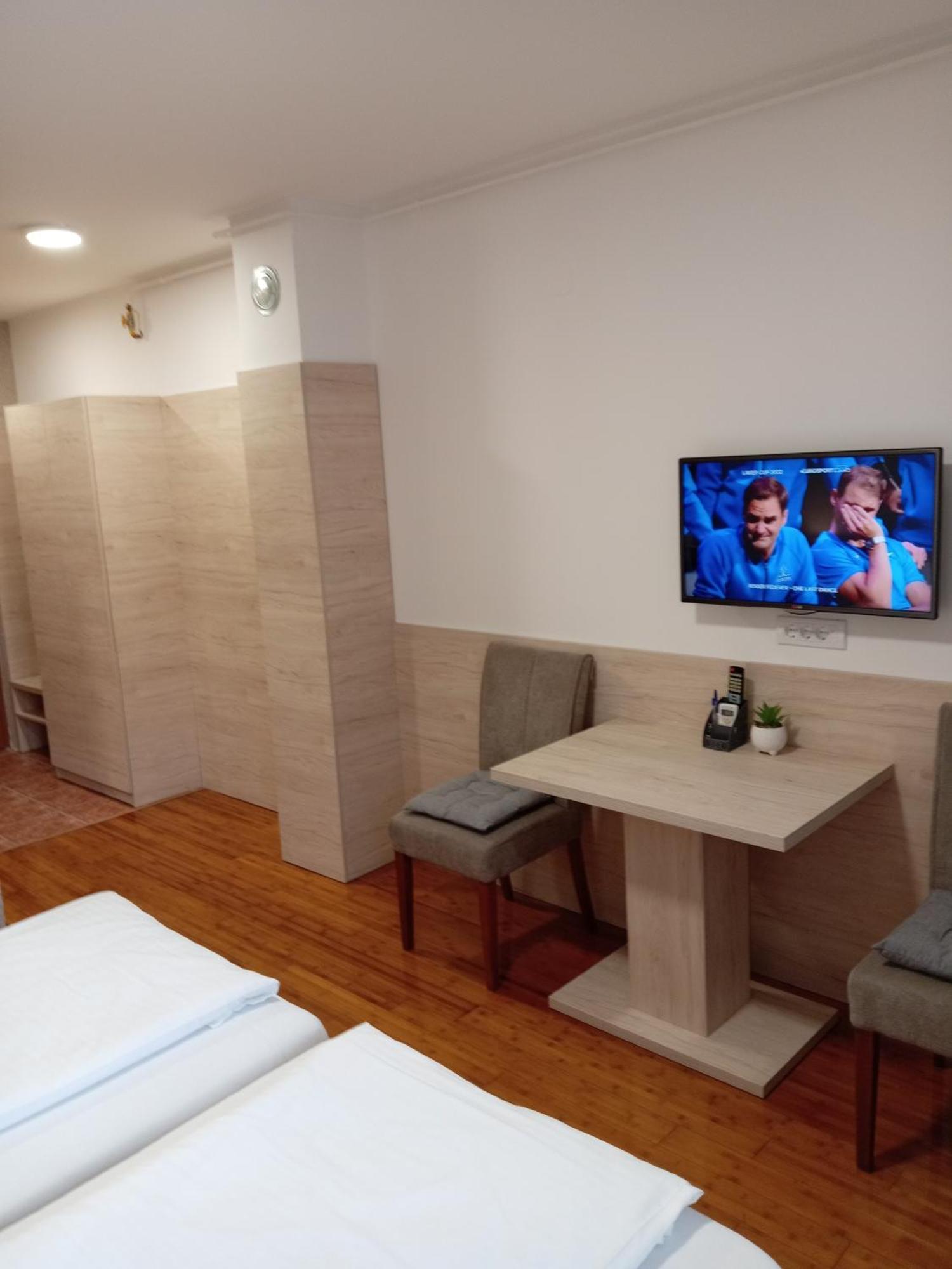 Apartment Atina Subotica Exterior foto